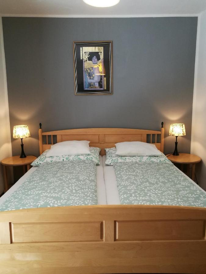 Gaestezimmer & Apartment Mayrhofer Waidhofen an der Ybbs Eksteriør bilde